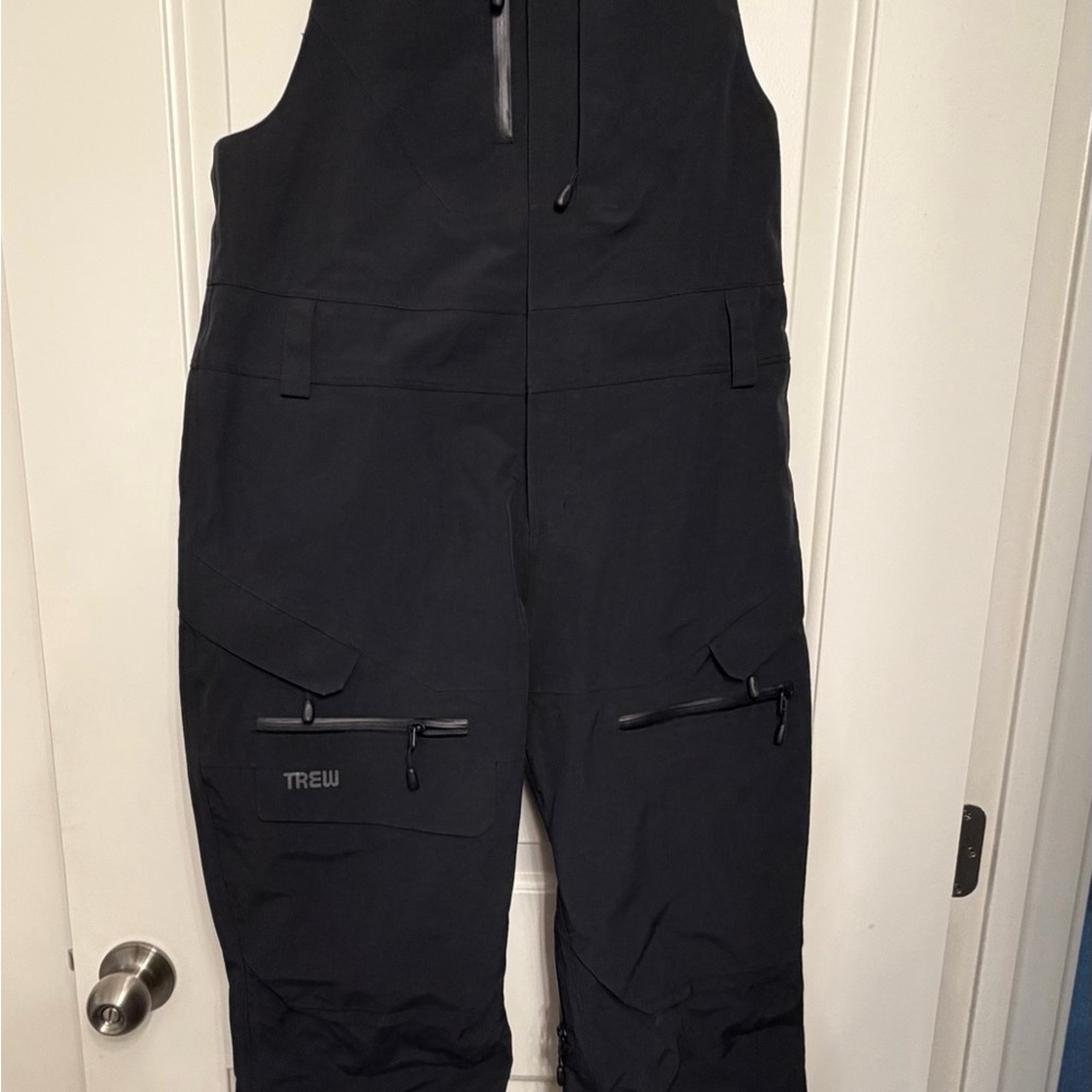 TREW Black Chariot Bib